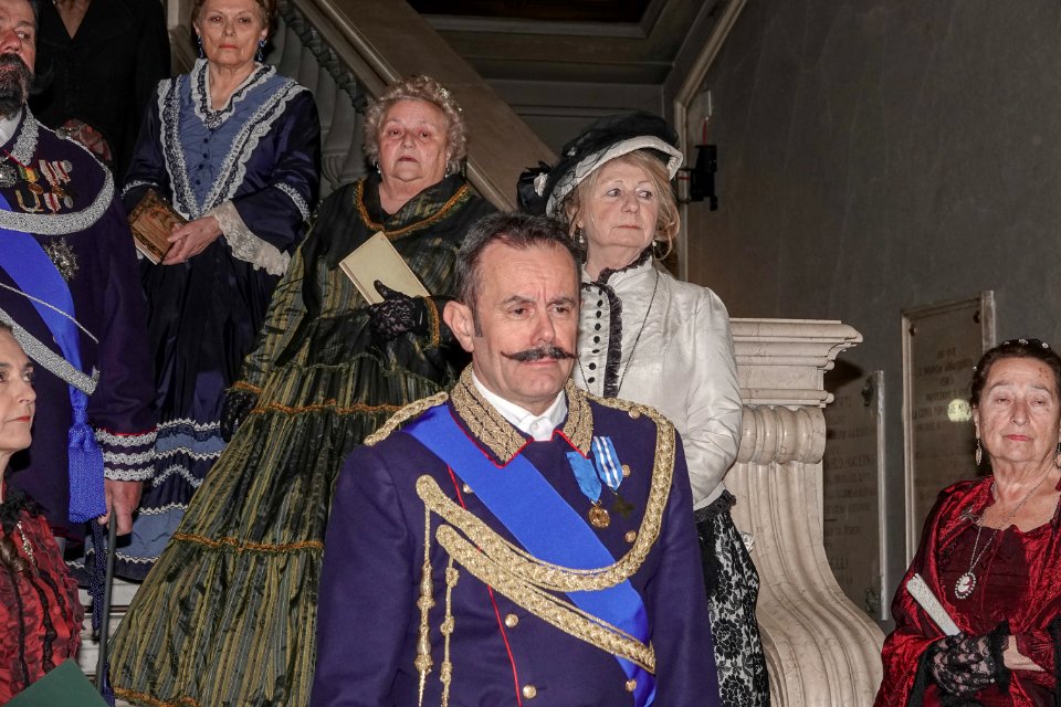 Visita a Palazzo Cisterna e Torino