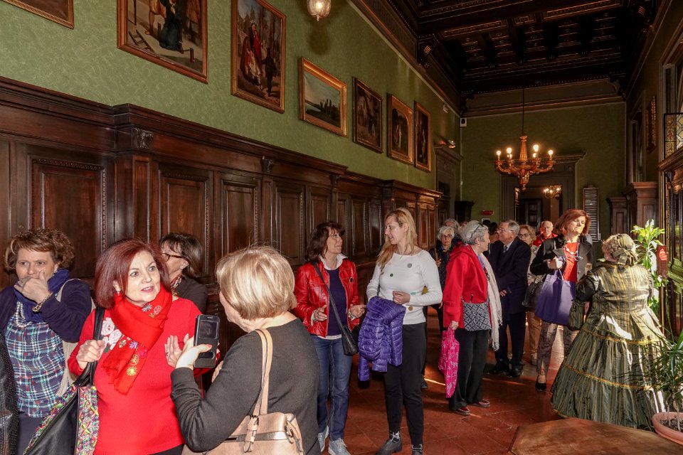 Visita a Palazzo Cisterna e Torino