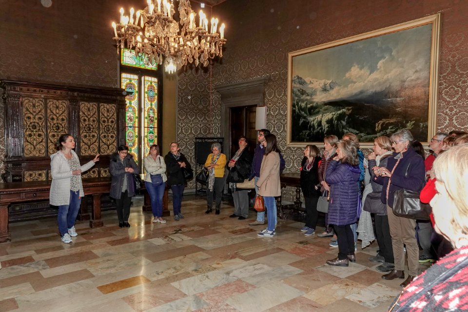 Visita a Palazzo Cisterna e Torino