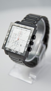 Hours tips male watch photo
