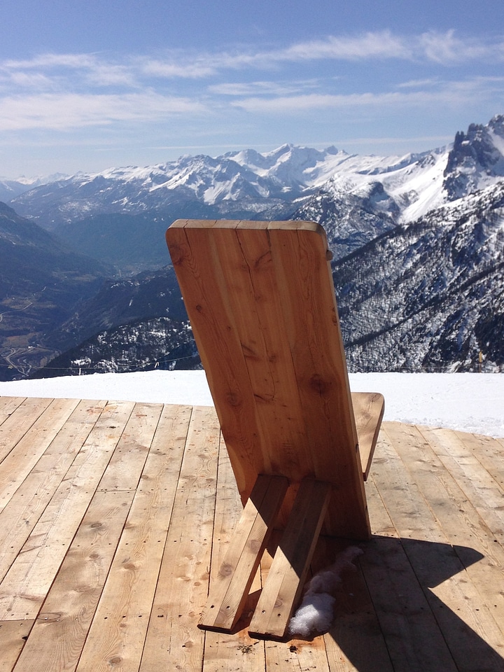 Landscape snow ski