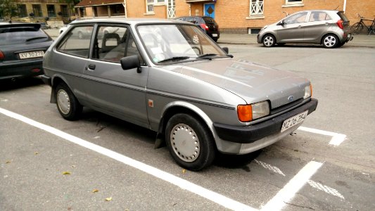 Second generation ('83-'89) Ford Fiesta. These are getting very thin on the ground. Somebody's been driving this little 1.1 for at least 26 years.