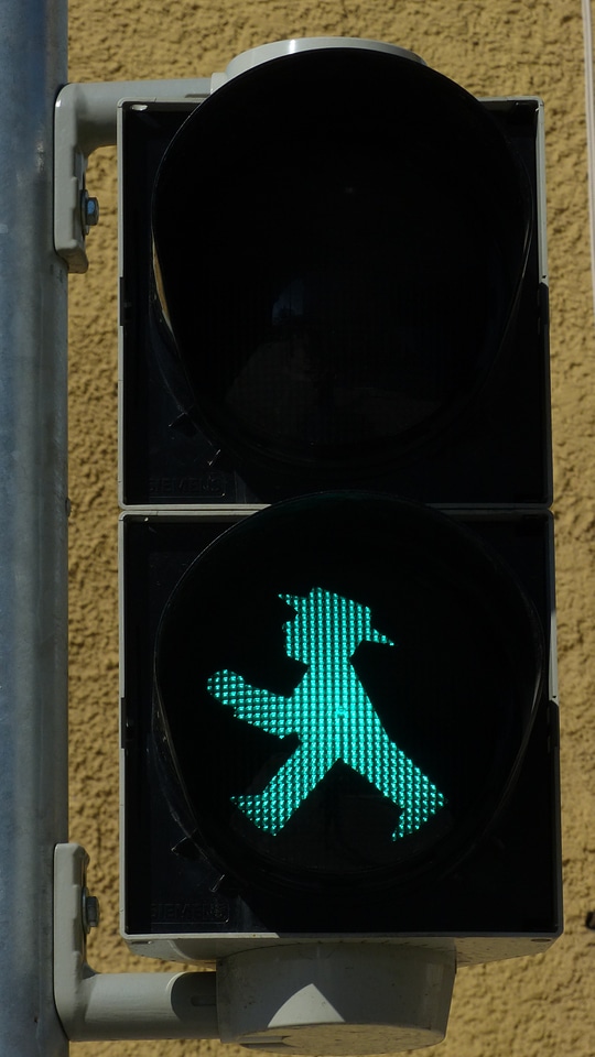 Traffic signal green males
