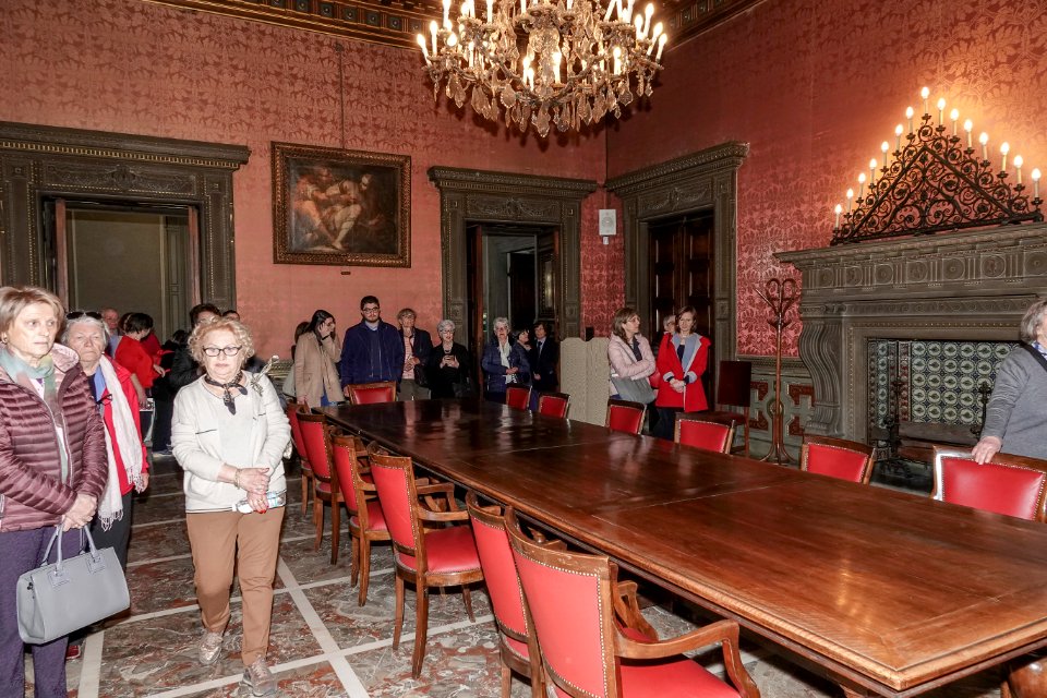 Visita a Palazzo Cisterna e Torino