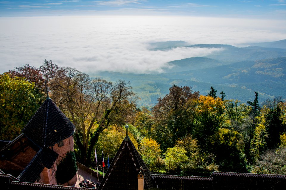 Oh Misty Eye of the Mountain Below
