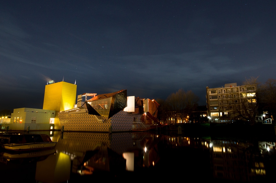 City reflection building