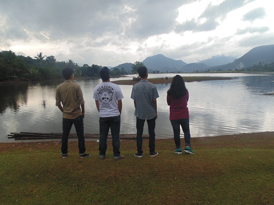 Outdoors travel lake
