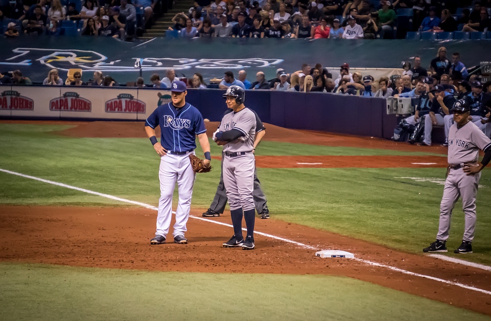 Yankees on base tropicana field