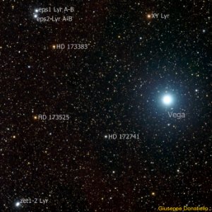 Epsilon 1-2 Lyrae, Vega, Zeta 1-2 Lyrae (annotated) photo