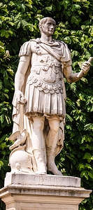 Stone architecture caesar