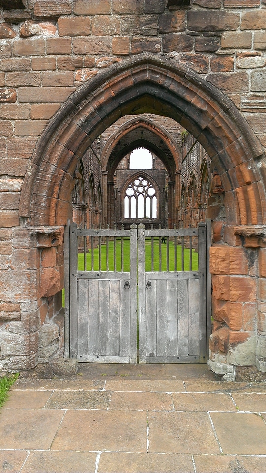 Building church historical