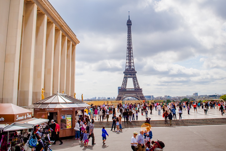 Paris square columns