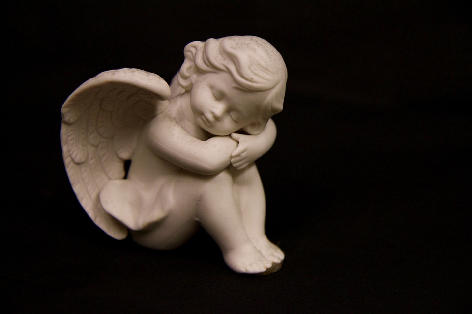 Ceramic figure angel