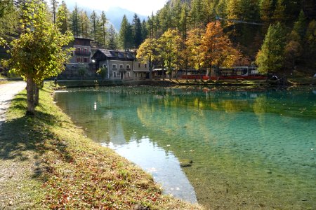 Lago del Laux
