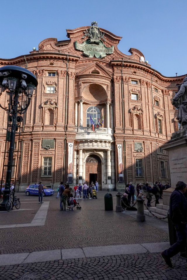 Visita a Palazzo Cisterna e Torino