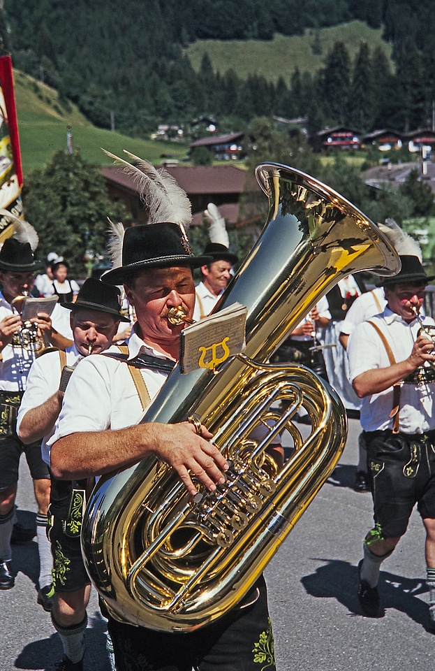 Instrument wind instrument customs