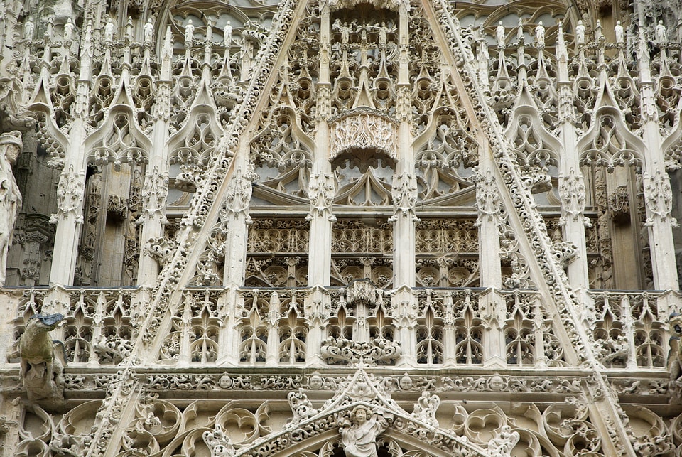 Cathedral gothic sculptures
