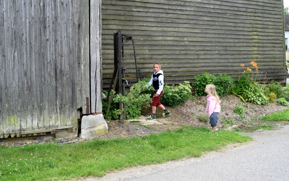 Promenade à Parfondeval et visite de son musée des outils anciens