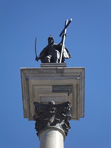 Architecture sculpture monument