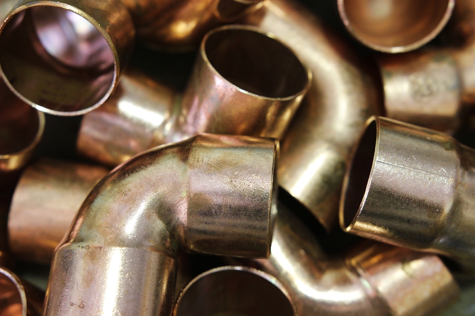 Metal connection plumbing pipes