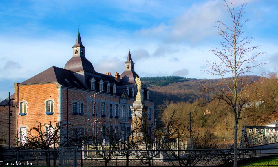 Château des Comtes de Bryas - FUMAY-ARDENNES