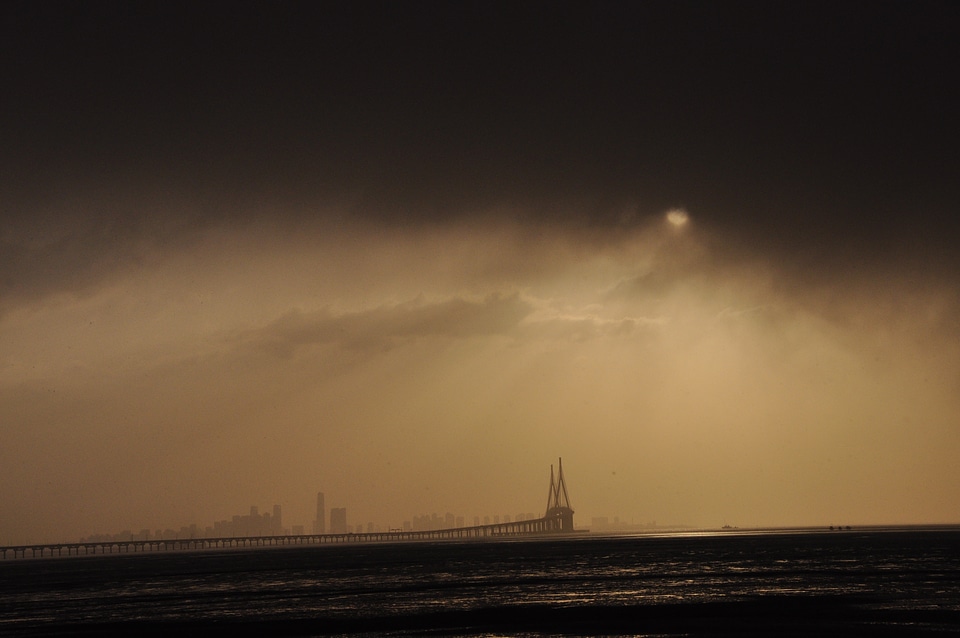 Cloud incheon bridge yeongjongdo