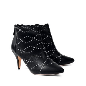 SARGOSSA Diva Black Nappa w.Silver Studs  $395  £275  €360