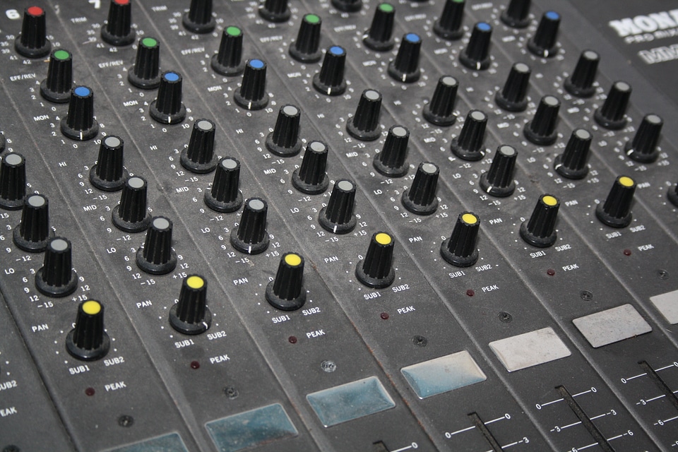 Sound slider music studio