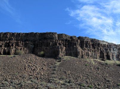 bauxite cliffs