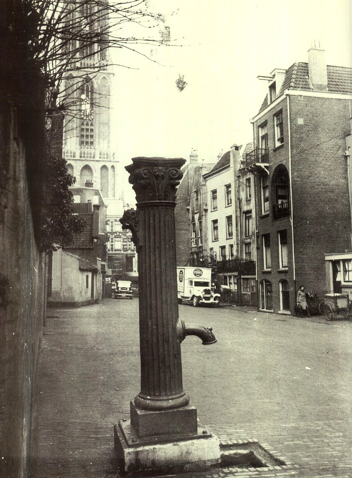 Pomp op het Buurkerkhof