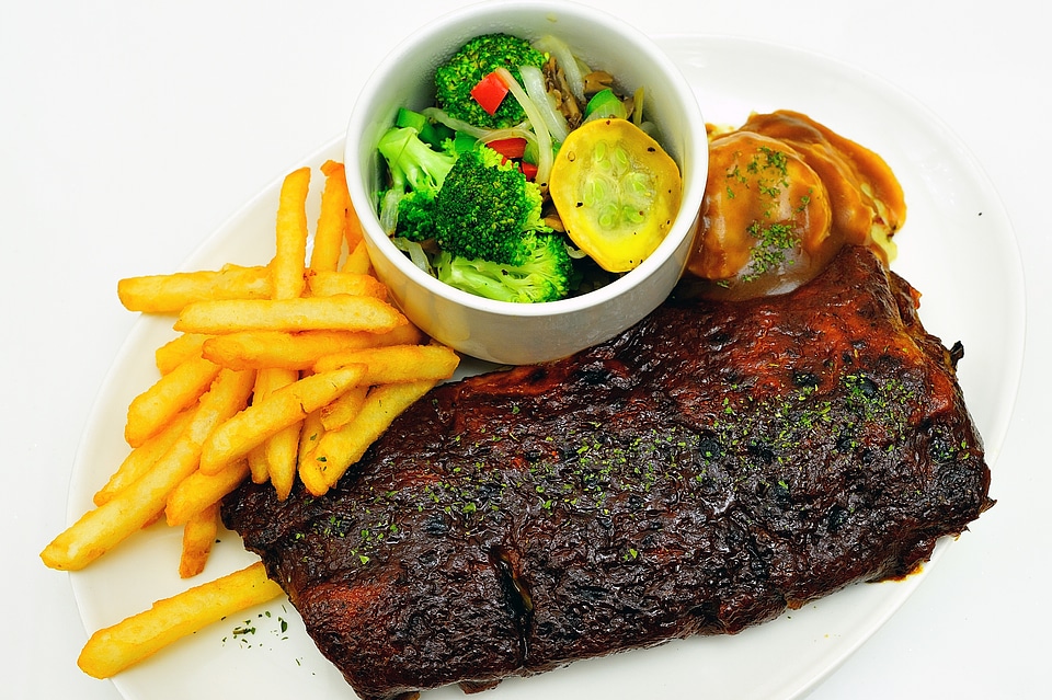 Bohm fries meat roast
