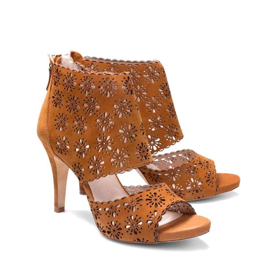 SARGOSSA Starlight Brown £230 €300 DK2300