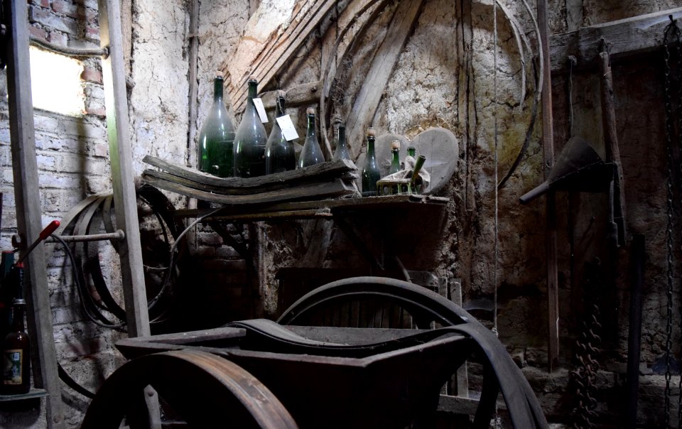Promenade à Parfondeval et visite de son musée des outils anciens