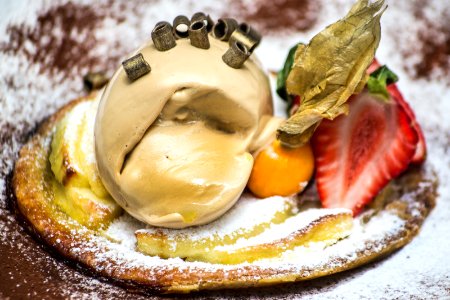 Tarta-fina-de-manzana-con-helado-WEB-1600