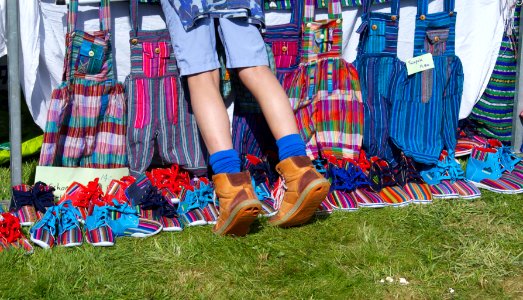 PUTTEN - Shoes, colors and contrast
