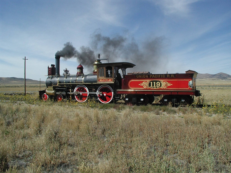 Railroad train engine