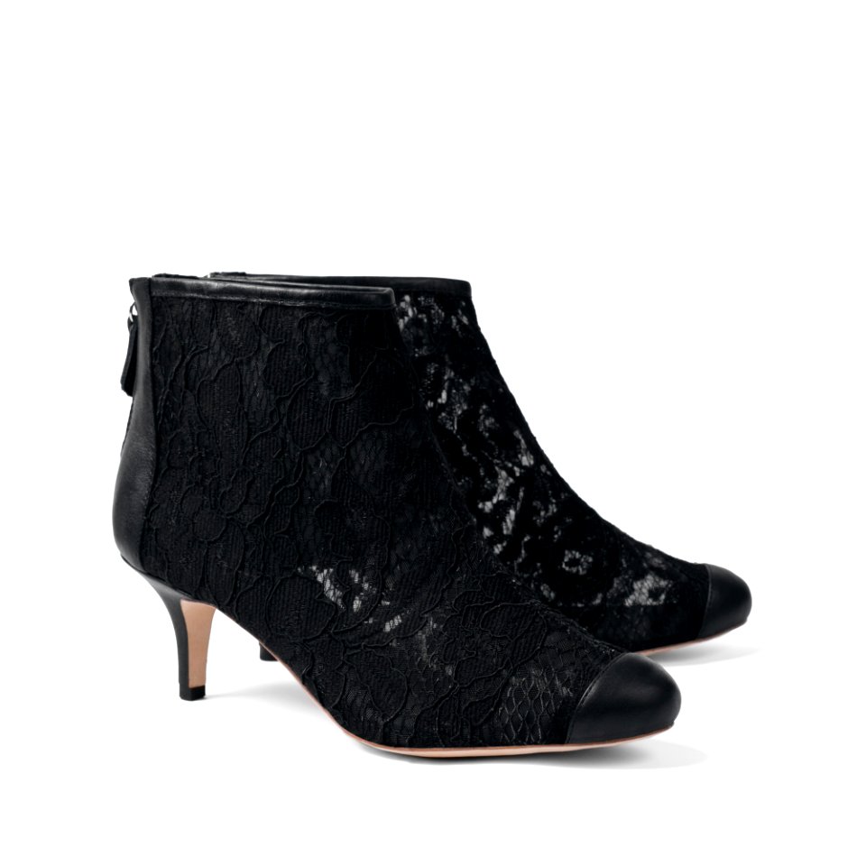SARGOSSA Dance Black Nappa w. Lace  $320  £225  €295