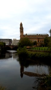 Glasgow building&river cam06