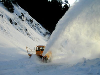 Hurricane Ridge winter snow work plow 02-06 001