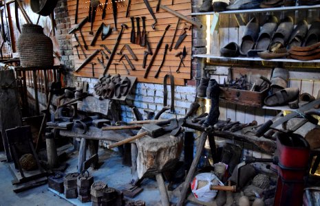 Promenade à Parfondeval et visite de son musée des outils anciens