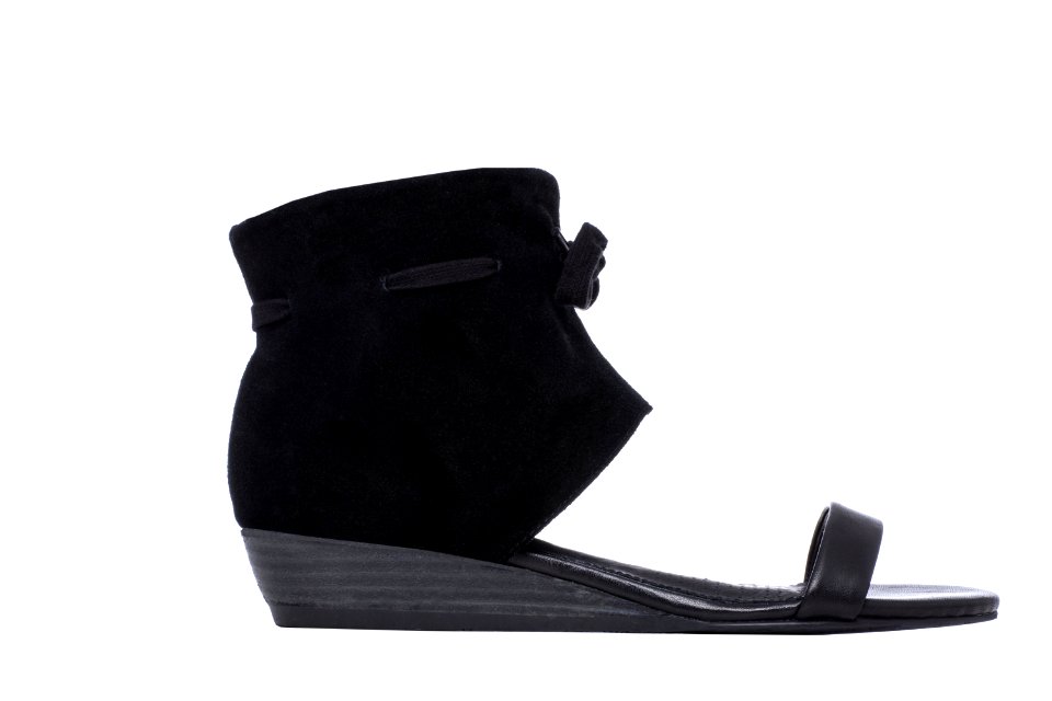 WONDER BLACK £155