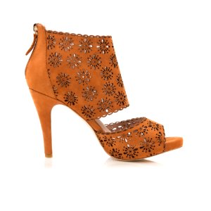 SARGOSSA Starligh Brown £230 €320 DK2300
