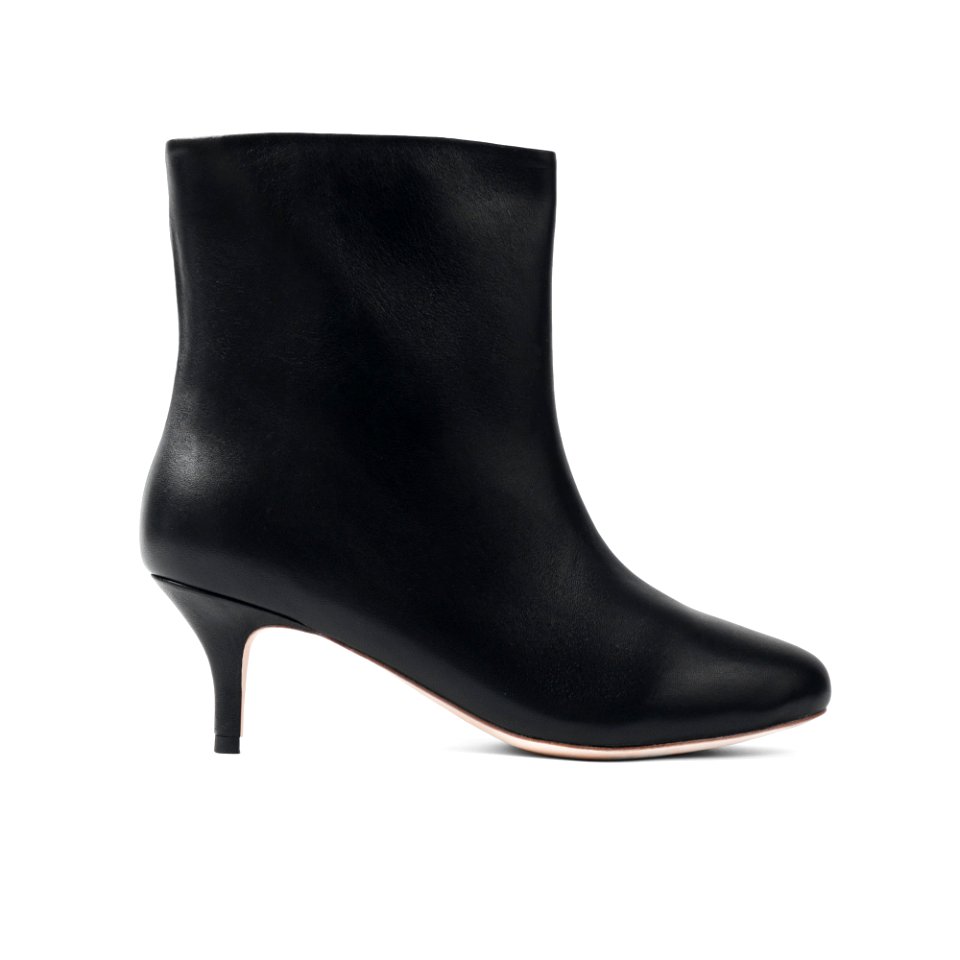 SARGOSSA Casua Black Nappa  $250  £255   €335