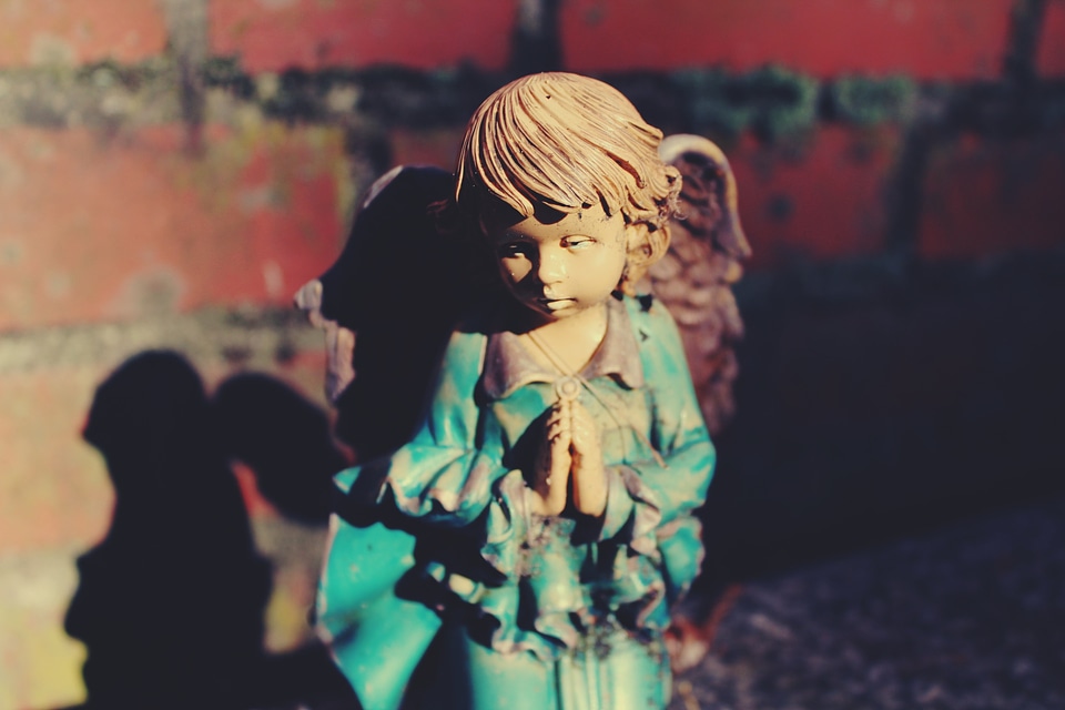 Wing cemetery woman