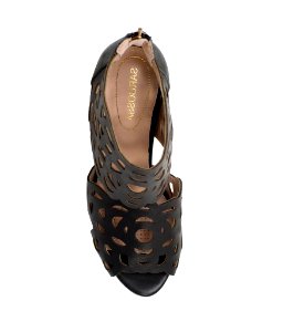 INSPIRE BLACK LEATHER £230
