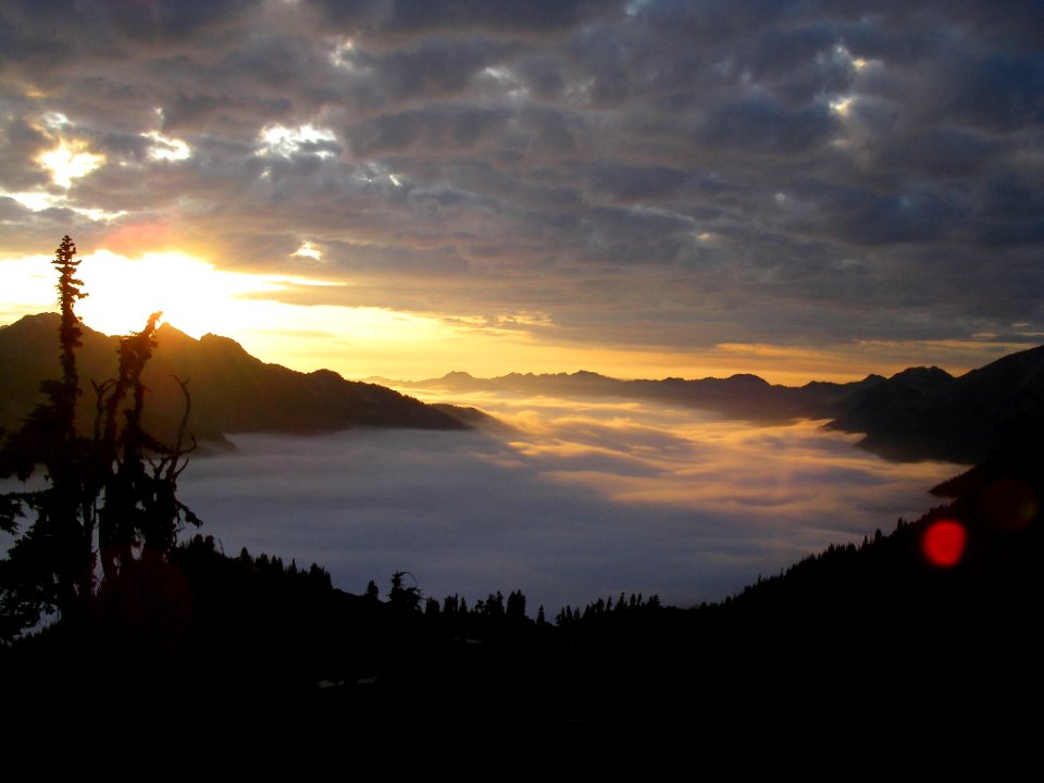 Cloud valley scenic BBaccus