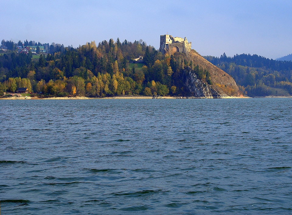 Water lake czorsztyn lagoon