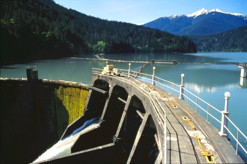 Glines Canyon lake mills dock NPS Photo