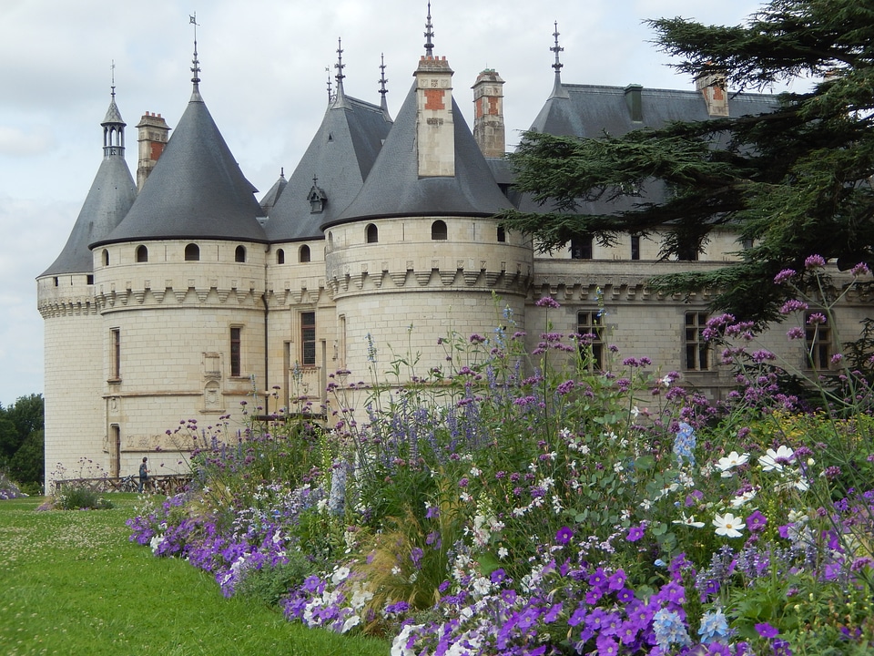 Sully-sur-loire loire valley