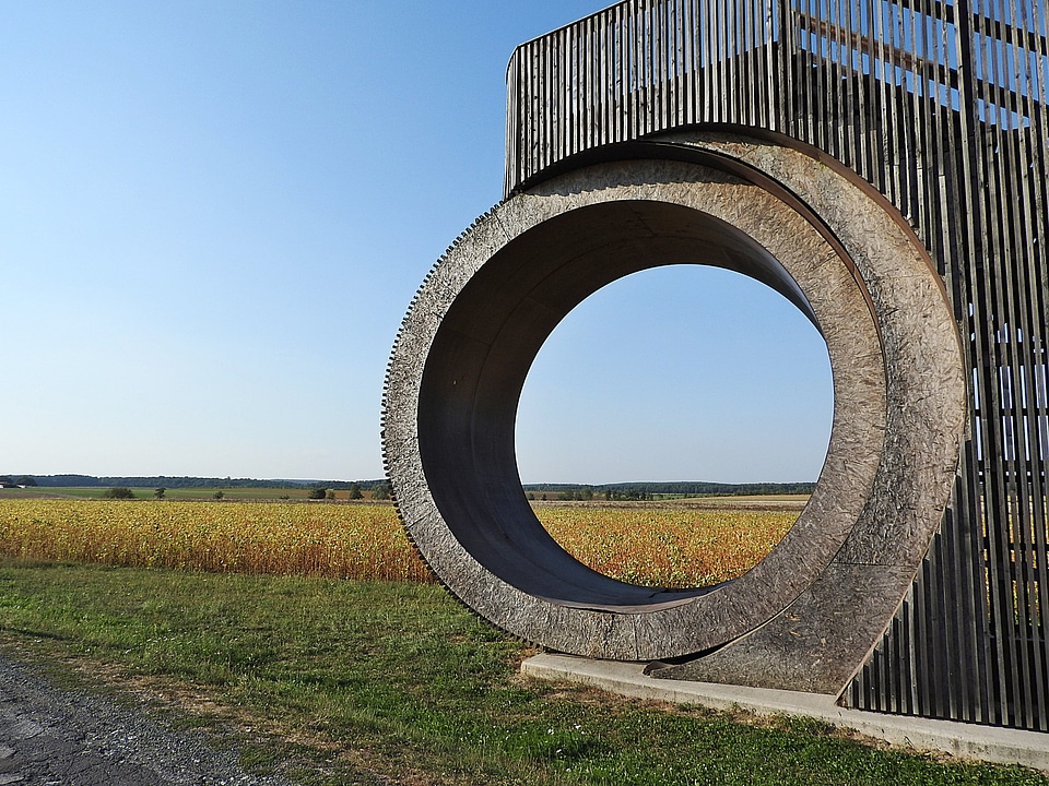 Sculpture art wood sculpture